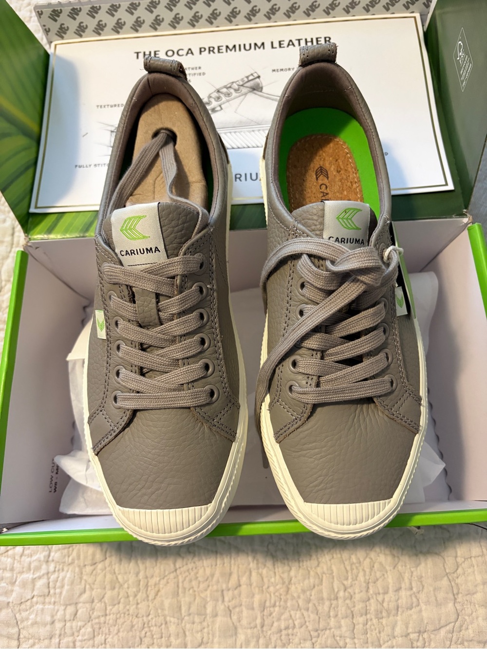 NIB Cariuma Women’s Leather Sneaker 9.5